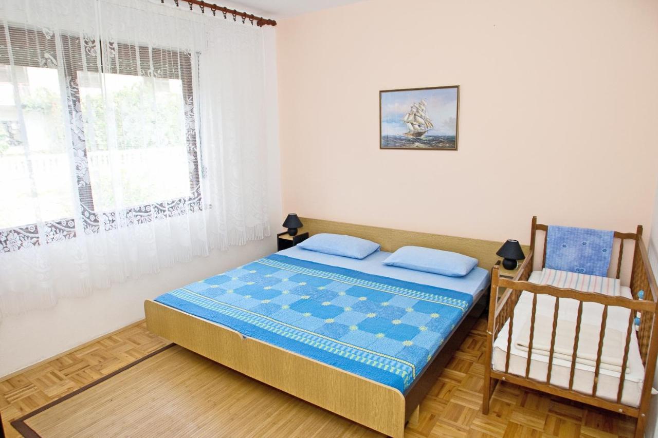 Apartments With A Parking Space Dramalj, Crikvenica - 5576 Экстерьер фото